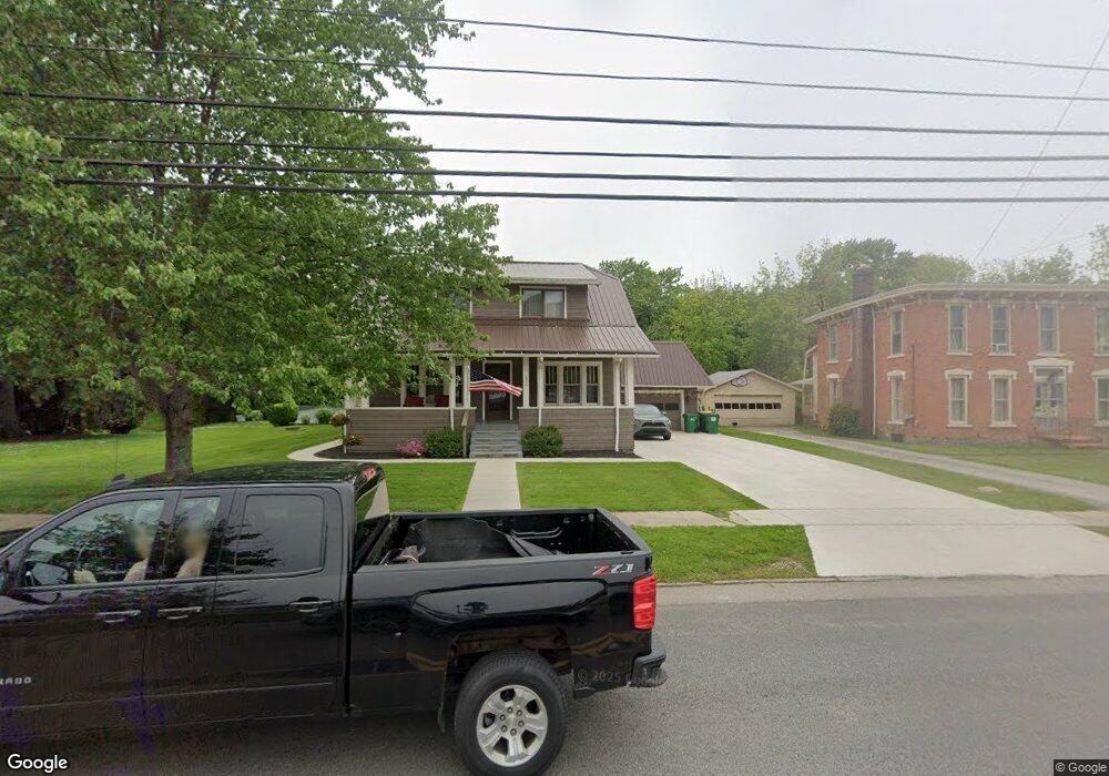 233 N Chestnut St, Jefferson, OH 44047 - photo 1