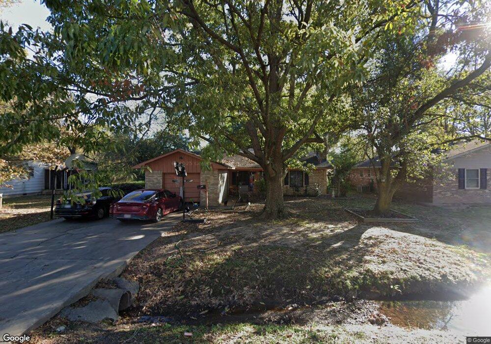 1105 S Columbus St, Stuttgart, AR 72160 - photo 1