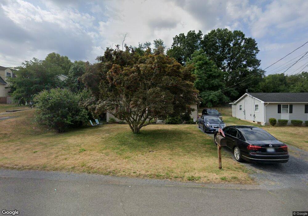 207 E 19th St, Front Royal, VA 22630 - photo 1