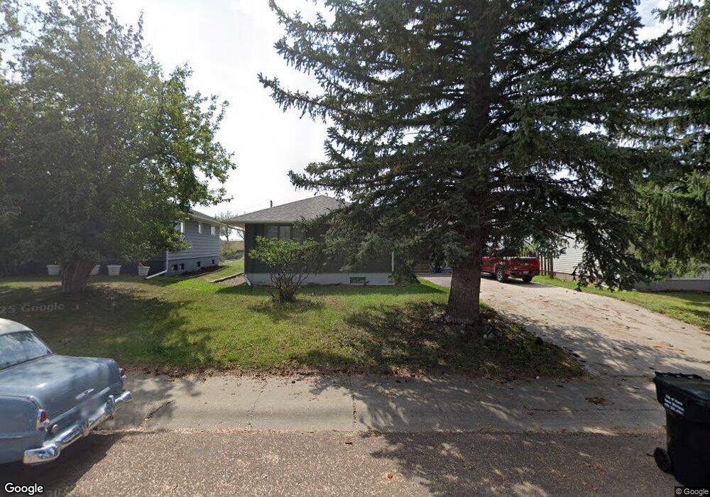 828 8th St, Havre, MT 59501 - photo 1