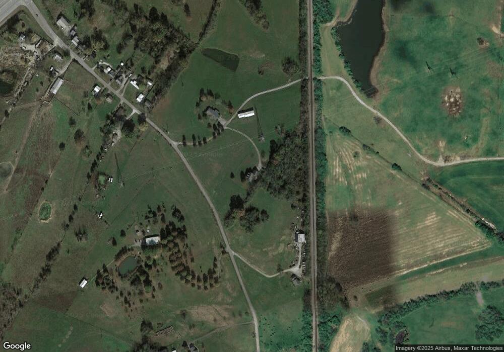 923 Bellows Mill Rd, Harrodsburg, KY 40330 - photo 1