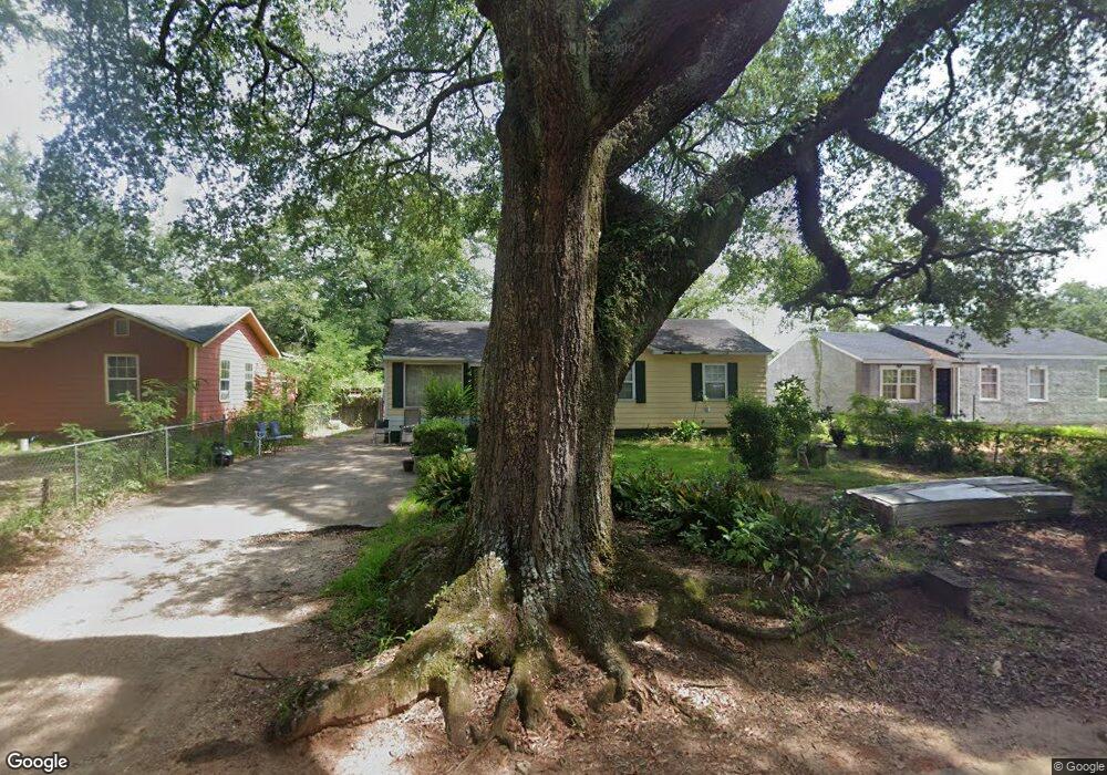 1203 Edgerly Ave, Albany, GA 31707 - photo 1