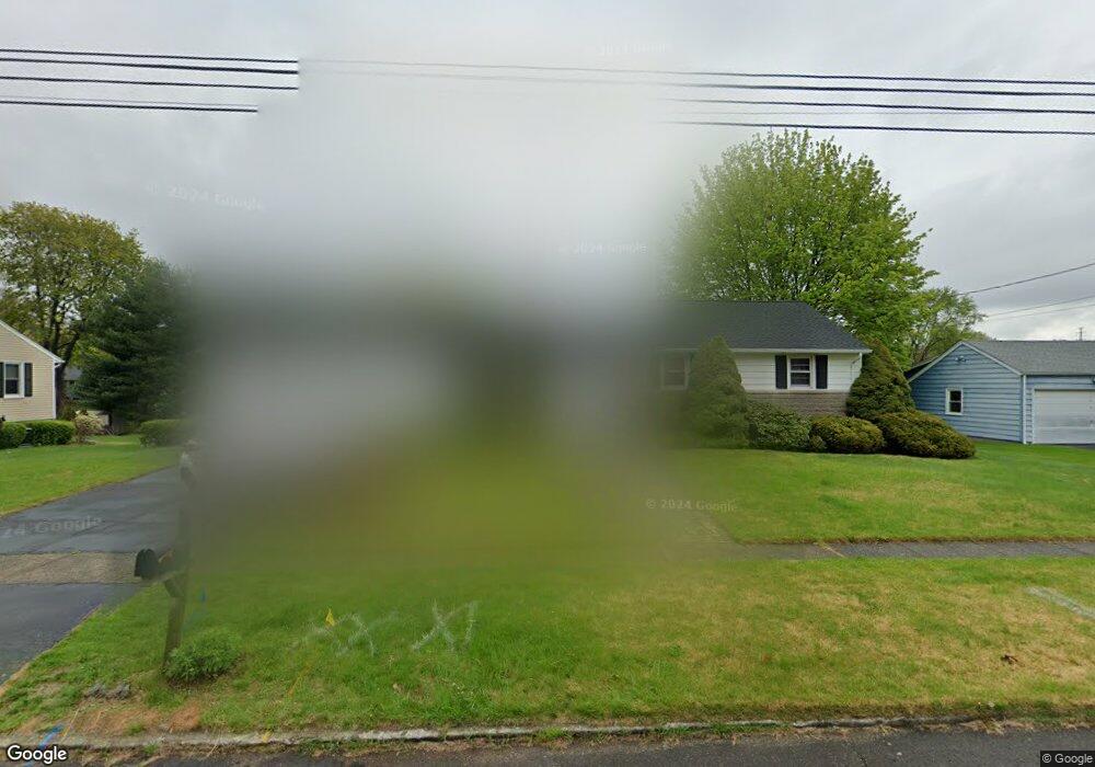 280 Fairfax Dr, Stratford, CT 06614 - photo 1