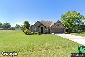 221 Lawrence Dr, Steele, MO 63877