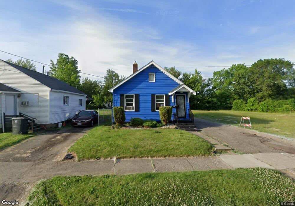 754 E Bundy Ave, Flint, MI 48505 - photo 1