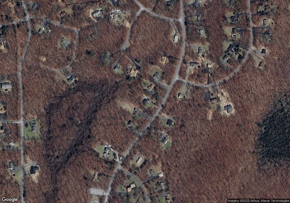 245 Aspen Dr, Milford, PA 18337 - photo 1