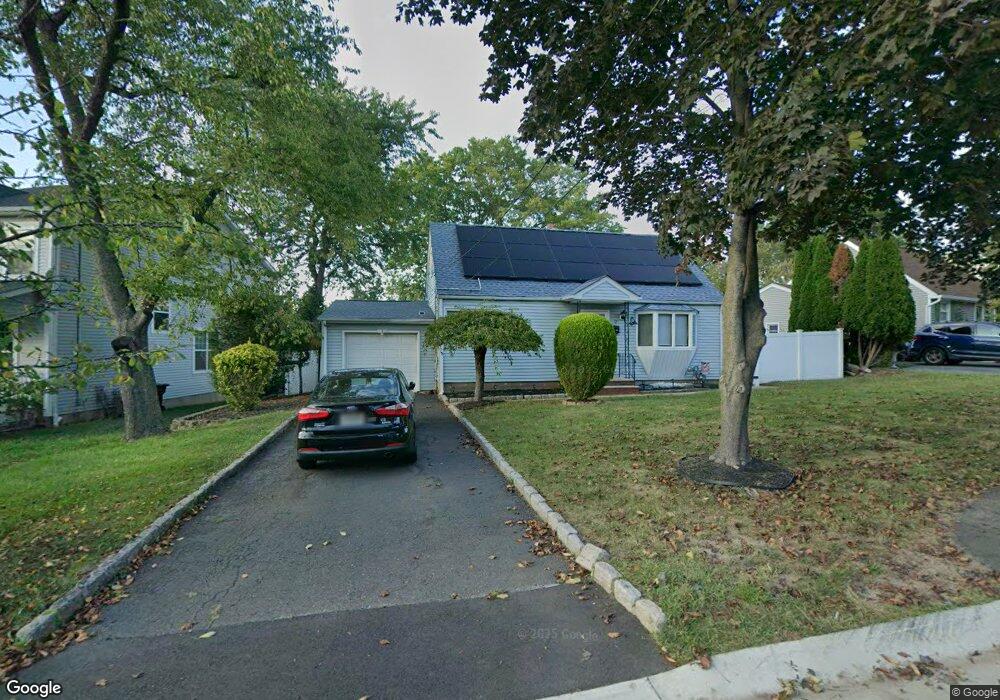 12 Halstead Rd, New Brunswick, NJ 08901 - photo 1