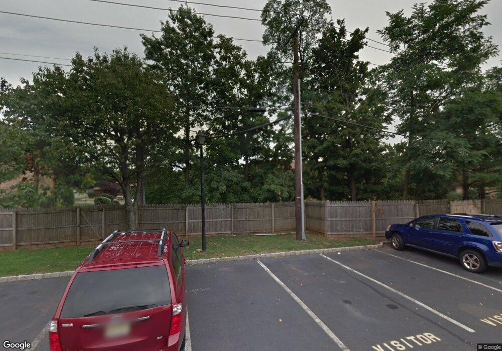 32 Powderhorn Ct, Woodbridge, NJ 07095 - photo 1