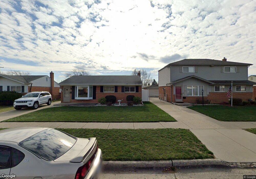 15666 Flanagan St, Roseville, MI 48066 - photo 1