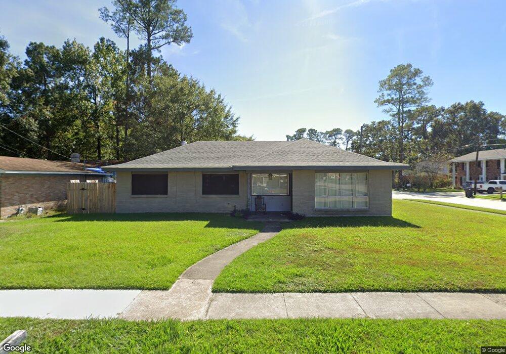 1594 Queens Dr, Slidell, LA 70458 - photo 1