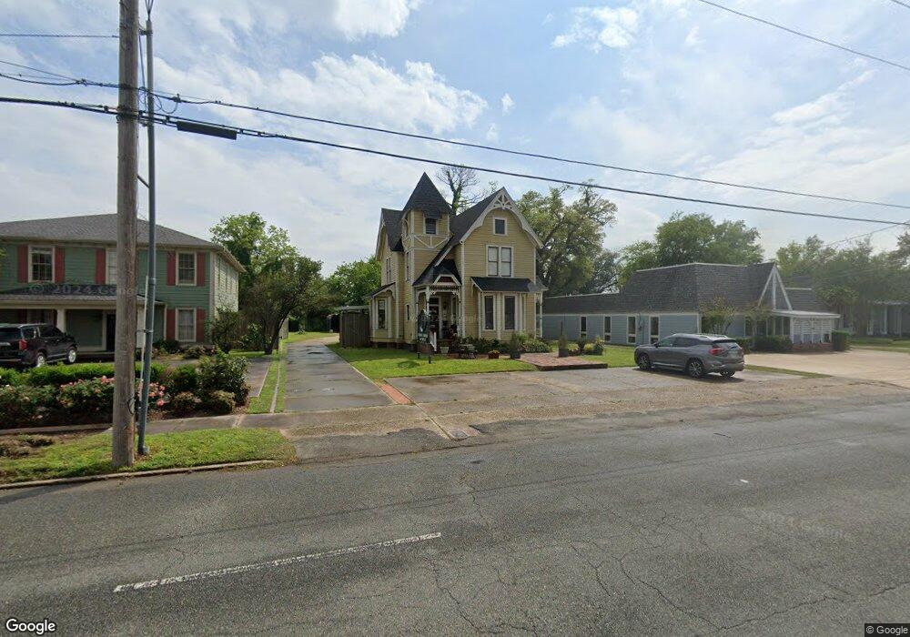 720 Kirby St, Lake Charles, LA 70601 - photo 1