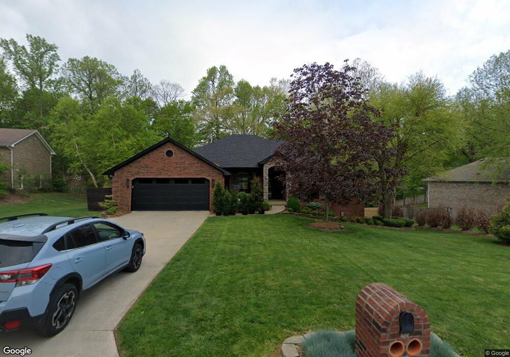 4609 Shadyview Dr, Floyds Knobs, IN 47119 - photo 1