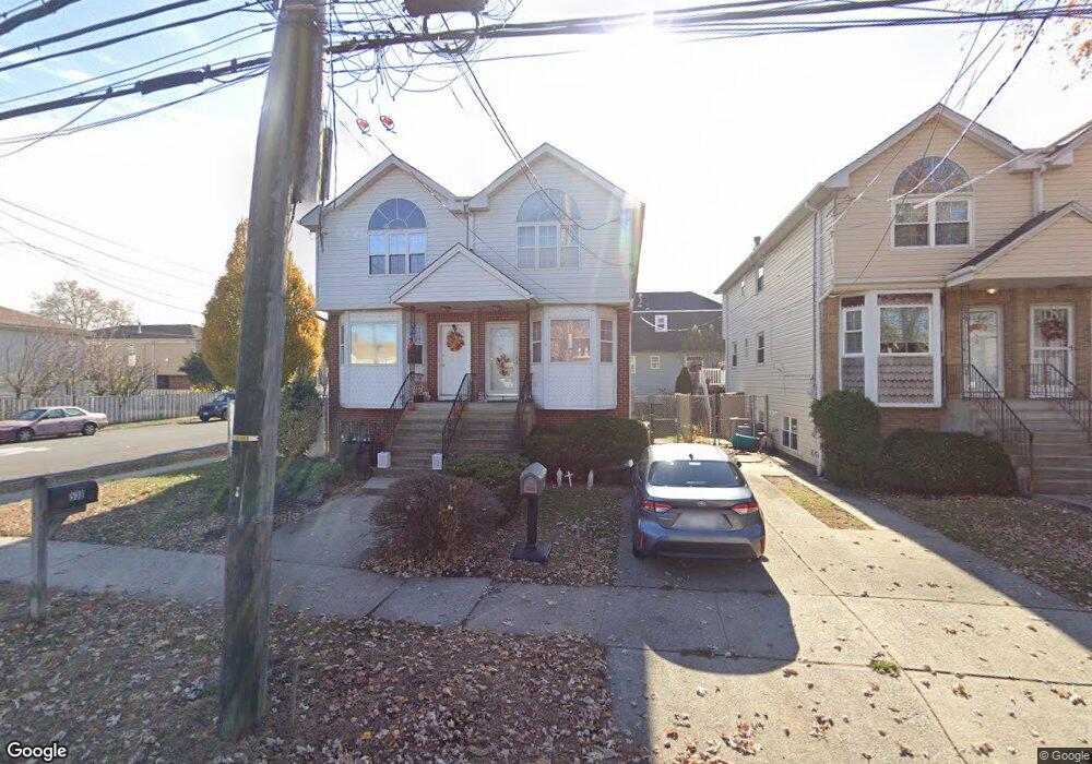 540 Watchogue Rd, Staten Island, NY 10314 - photo 1