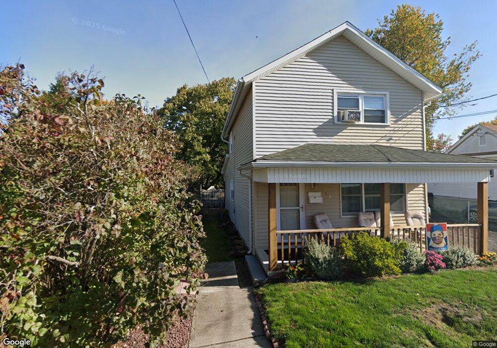 719 Adams Ct, Throop, PA 18512 - photo 1