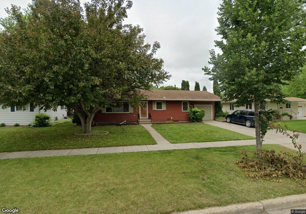 2918 3rd St N, Fargo, ND 58102 - photo 1