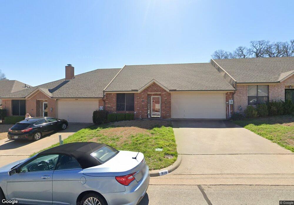 910 Heather Ct, Weatherford, TX 76086 - photo 1