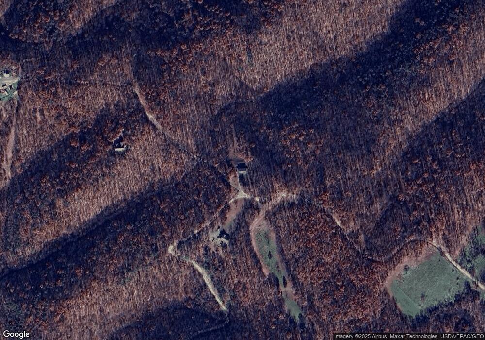 402 Nugget Ln, Keyser, WV 26726 - photo 1