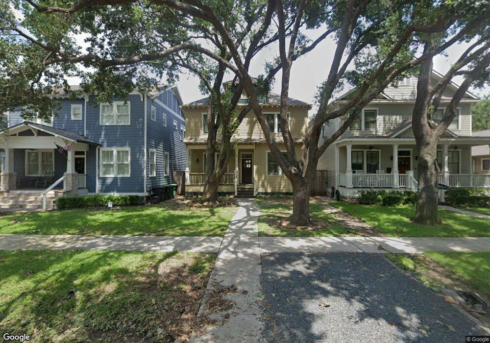 2028 Columbia St, Houston, TX 77008 - photo 1
