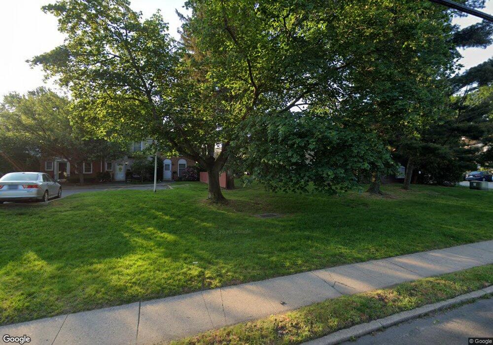 24 Salem Walk, Milford, CT 06460 - photo 1