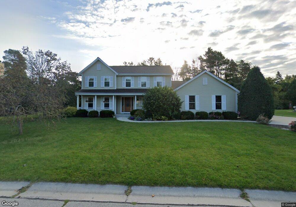 W149N7484 Sylvan Ln, Menomonee Falls, WI 53051 - photo 1