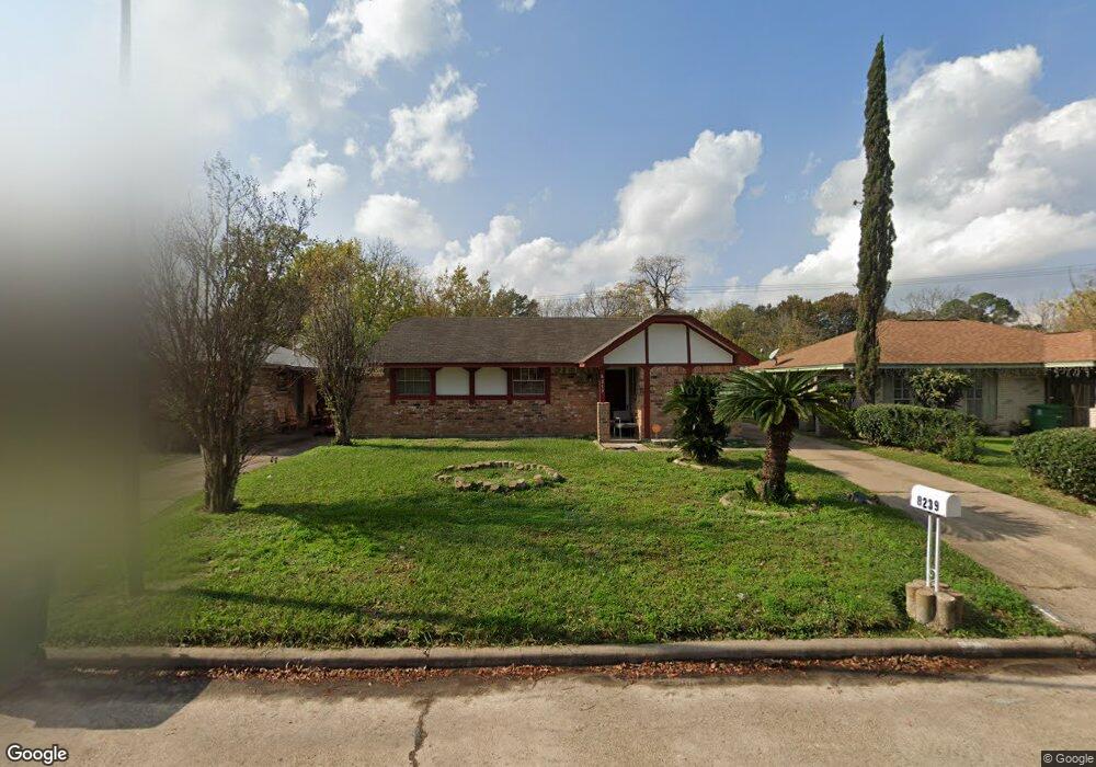 8239 Ponnel Ln, Houston, TX 77088 - photo 1