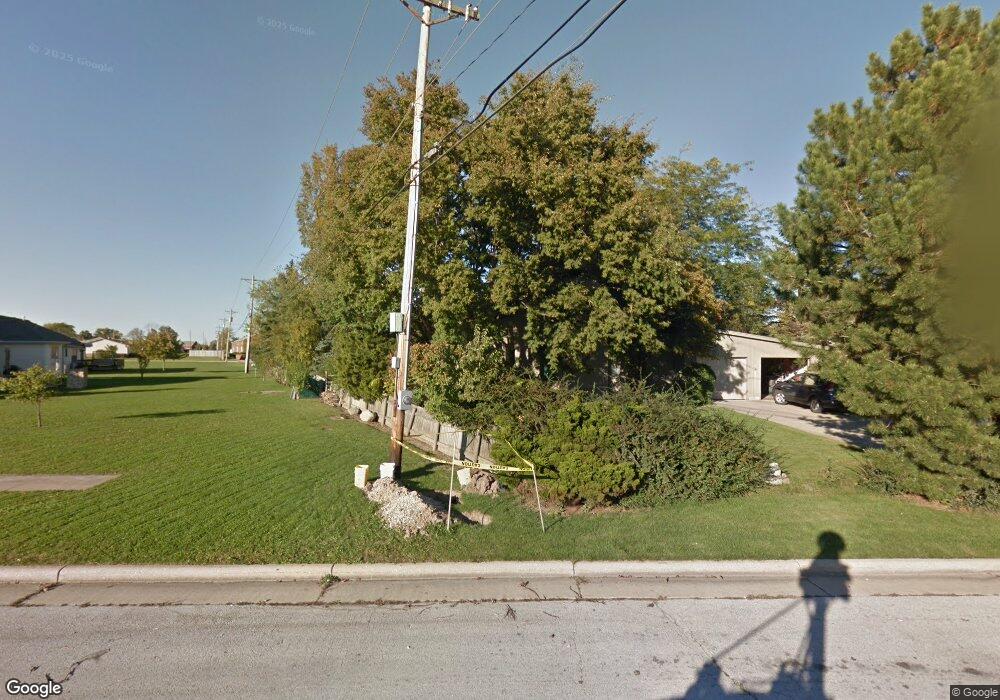 325 W Riverview Dr, Woodville, OH 43469 - photo 1