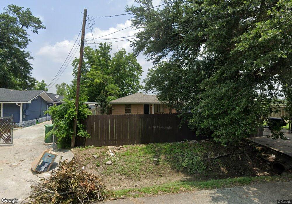 1913 Skinner Rd, Houston, TX 77093 - photo 1