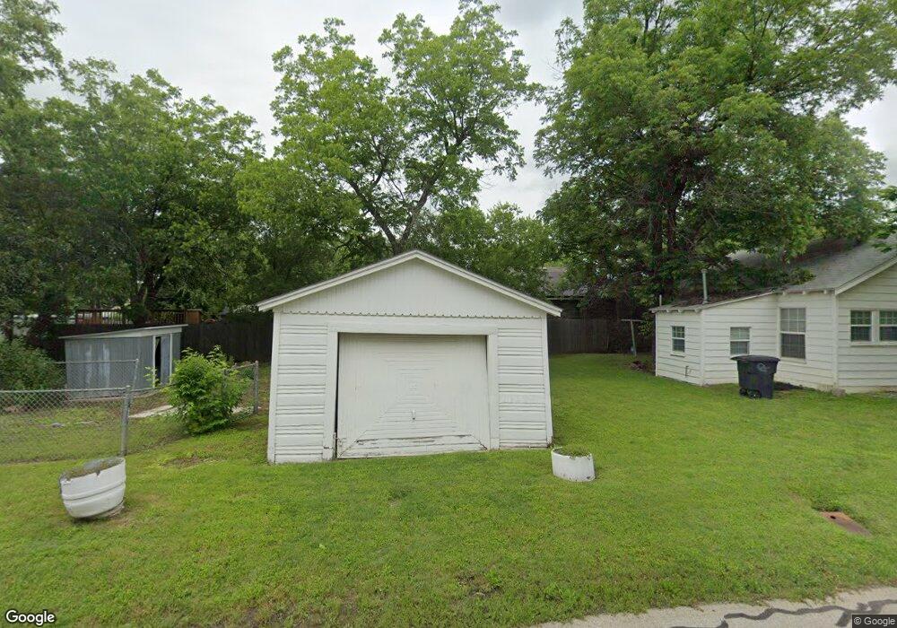 501 Erie St, Cleburne, TX 76031 - photo 1