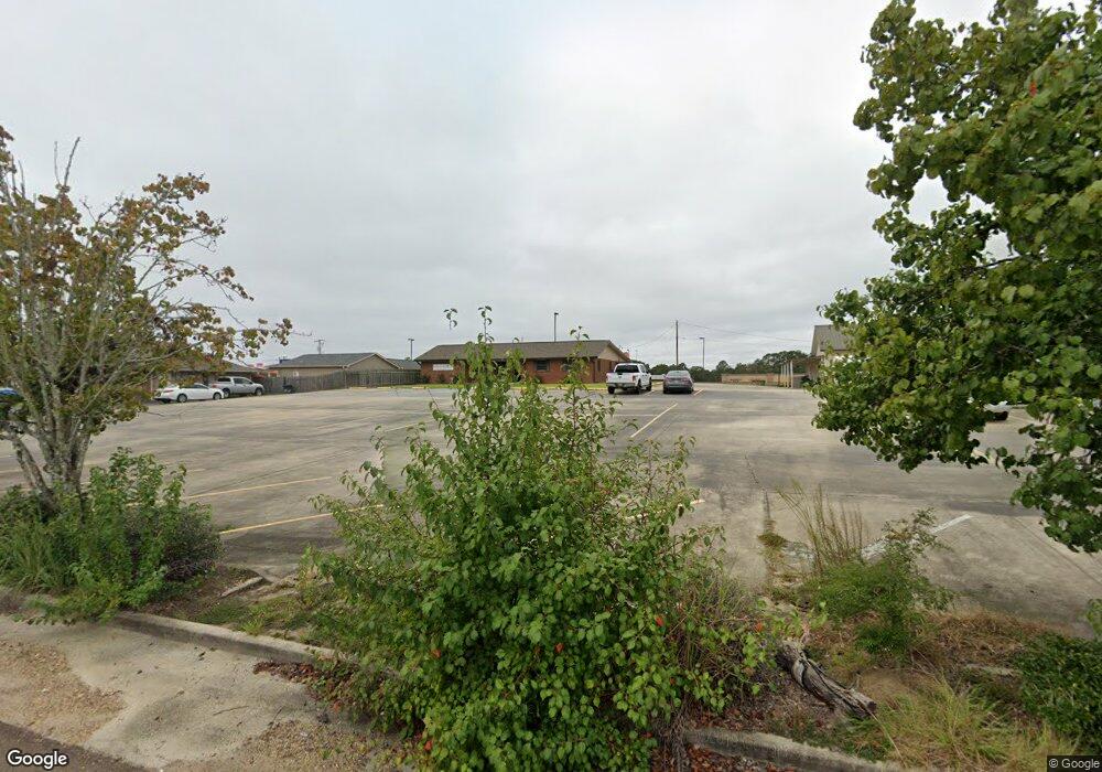 220 Scott Dr, McComb, MS 39648 - photo 1