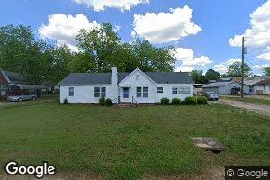 64 Nance St, Newberry, SC 29108