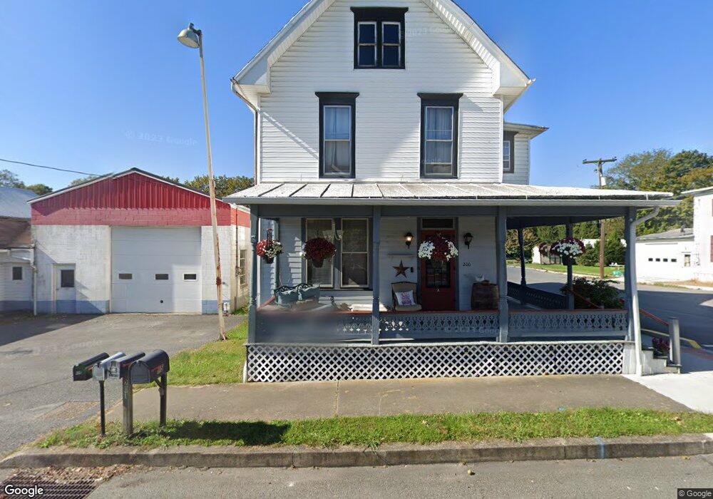 200 S Carlisle St, New Bloomfield, PA 17068 - photo 1