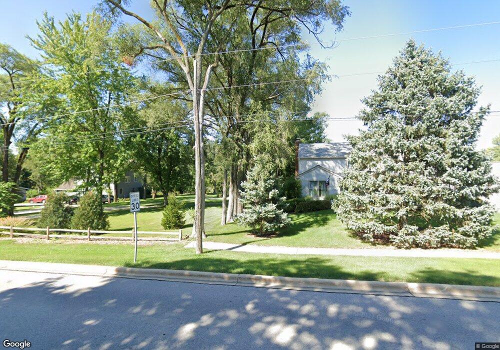 621 Pine St, Batavia, IL 60510 - photo 1