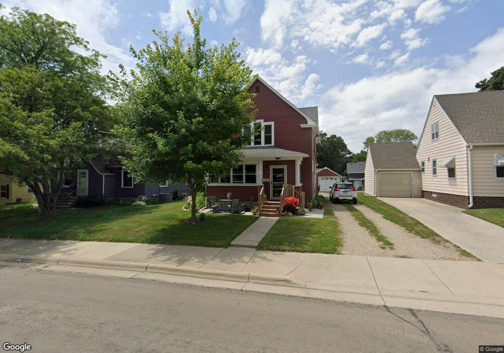 711 Garfield Ave, Albert Lea, MN 56007 - photo 1