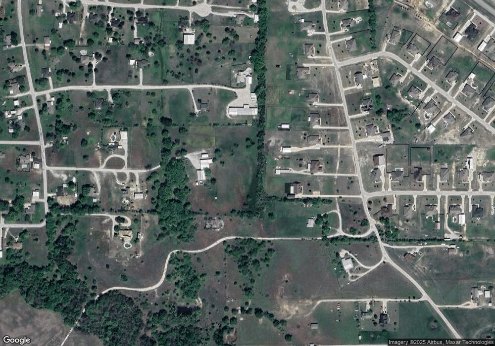 126 Honeysuckle Dr, Decatur, TX 76234 - photo 1