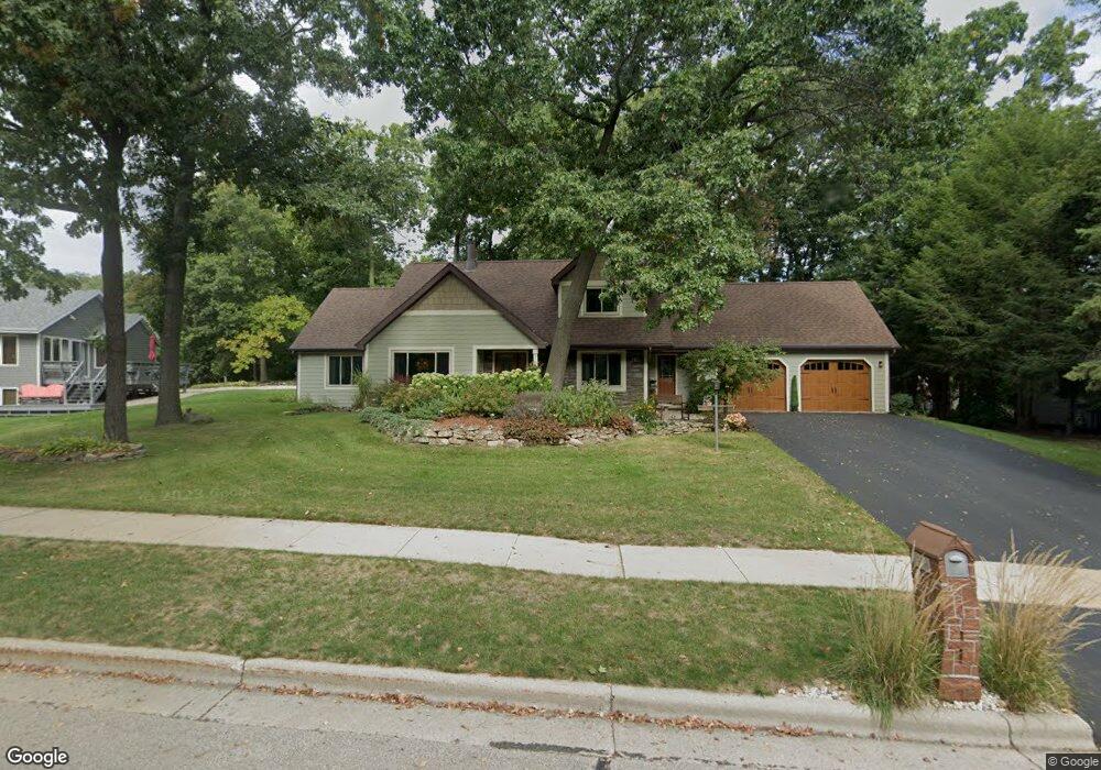 813 Shady Oaks Ln, Oregon, WI 53575 - photo 1