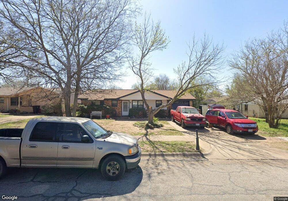 1429 Phillips St, Cleburne, TX 76033 - photo 1