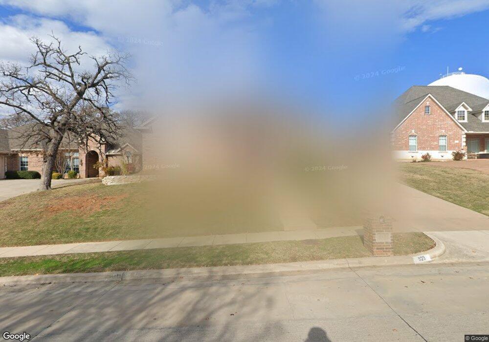 929 Crestview Dr, Bedford, TX 76021 - photo 1