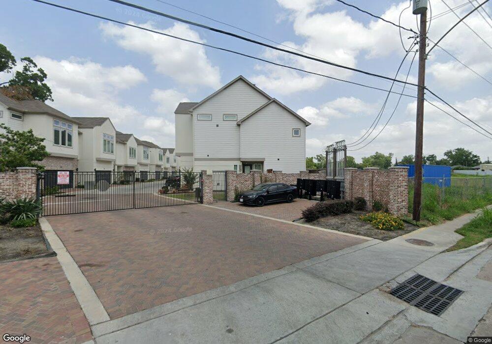 104 Knights Bridge Park Ln, Houston, TX 77018 - photo 1