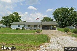 1402 Kentucky St, Edgewood, IL 62426