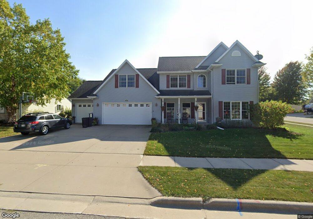 111 Hidden Ridges Cir, Combined Locks, WI 54113 - photo 1