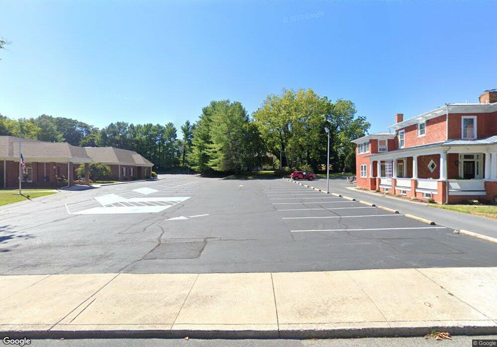 1044 W Beverley St, Staunton, VA 24401 - photo 1