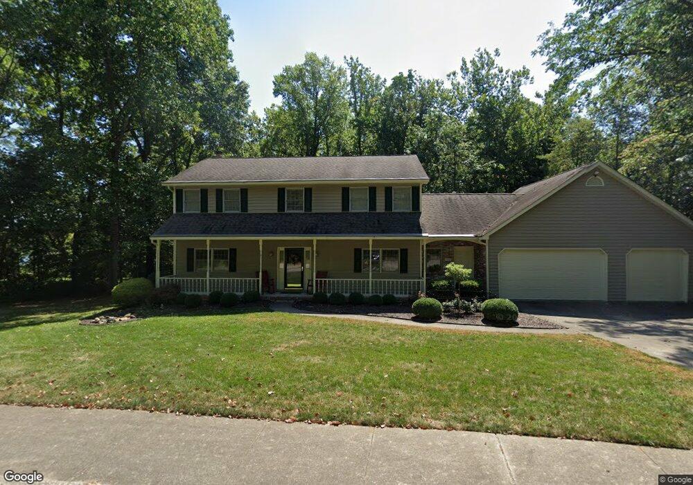 4903 Timber Ridge Dr, Columbus, IN 47201 - photo 1