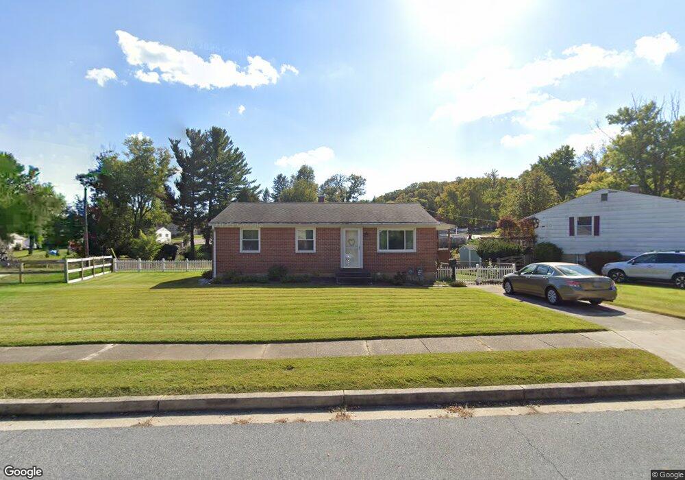 303 Highmeadow Rd, Reisterstown, MD 21136 - photo 1