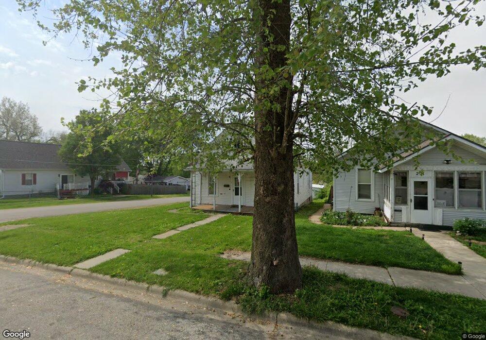 227 Willard Ave, Lincoln, IL 62656 - photo 1