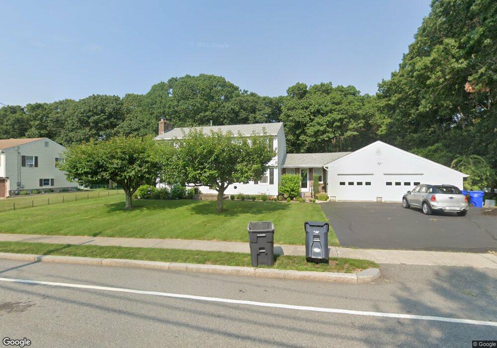 41 Estrell Dr, Riverside, RI 02915 - photo 1