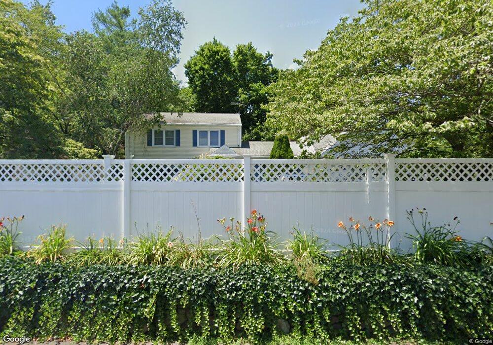 40 Riverside Ave, Riverside, CT 06878 - photo 1