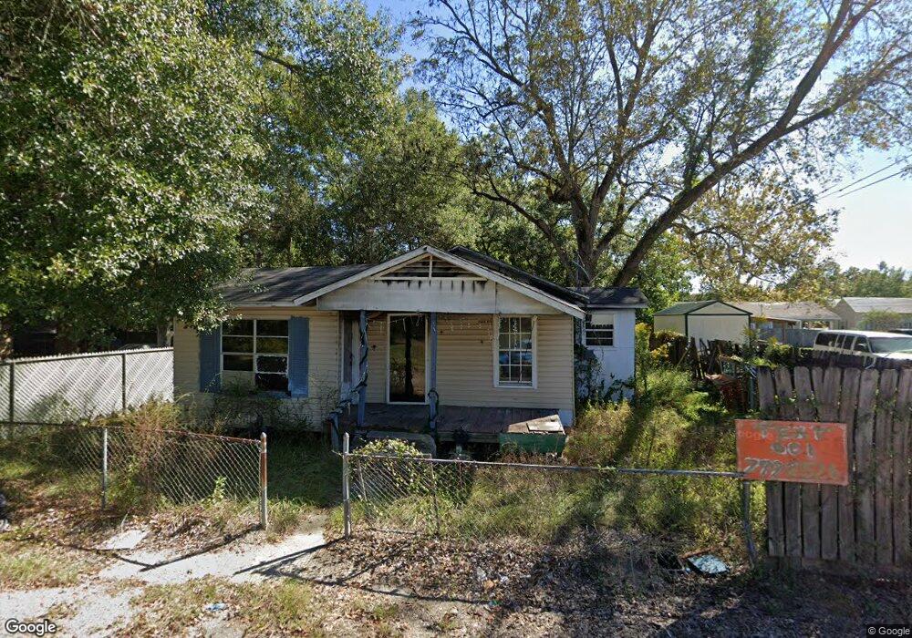 104 N Gray Ave, Picayune, MS 39466 - photo 1