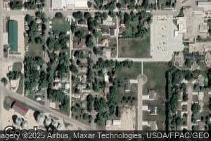 301 S Oak St, Hendricks, MN 56136