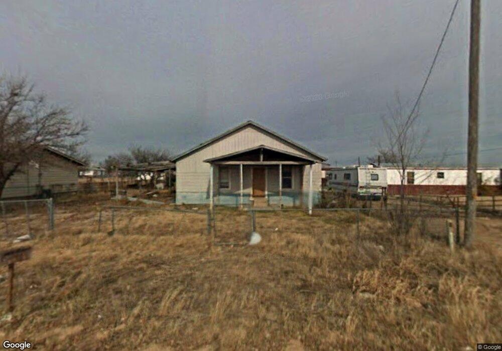 203 E 32nd St, Plainview, TX 79072 - photo 1