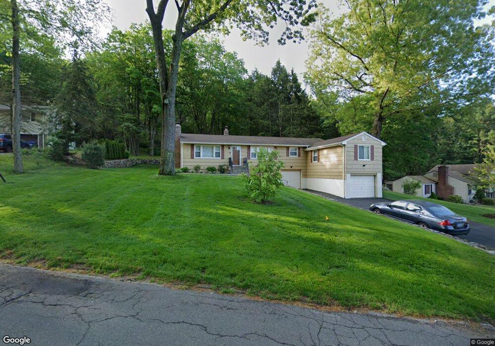 74 Twitchgrass Rd, Trumbull, CT 06611 - photo 1